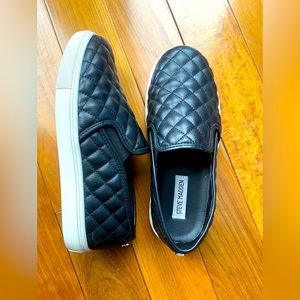 Steve Madden ECENTRCQ BLACK size 7.5